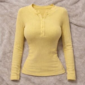brandy melville butter yellow henley long sleeve shirt hollister abercrombie
